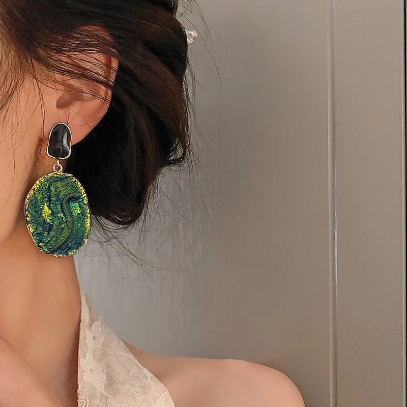 

925 Silver Needle Euramerican Personality Sing Exaggerated High Grade Feel Geometric Volcano Oval Earrings