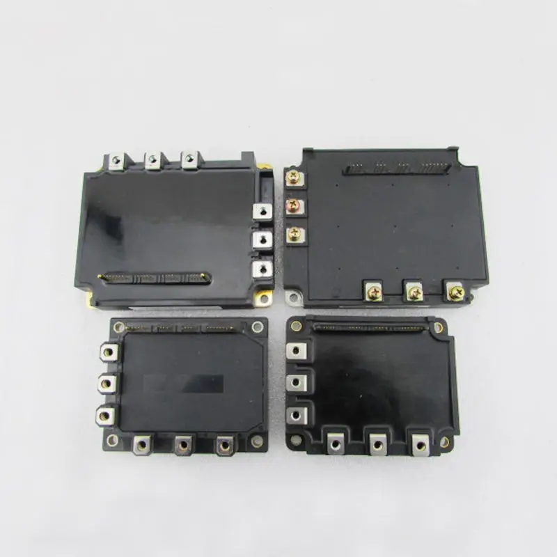 Автомобильный плавкий предохранитель 700A 690V 170M6811