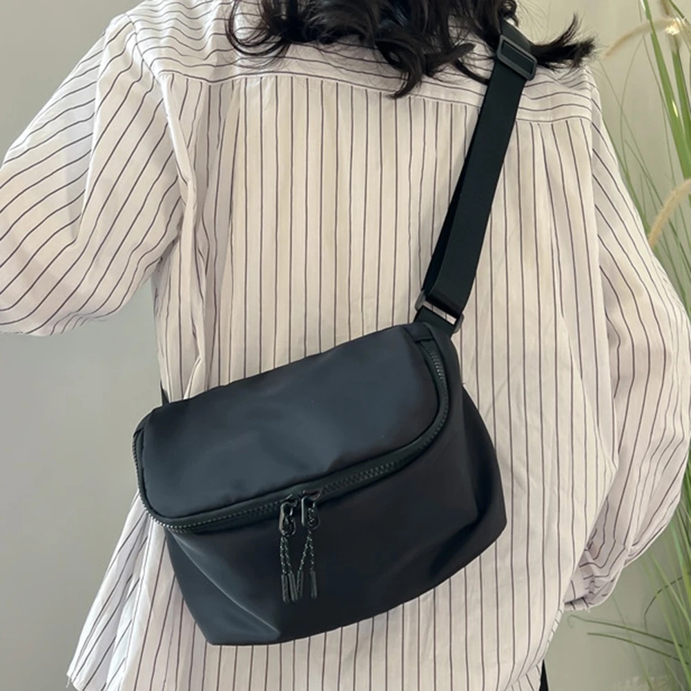 

Модная забавная Сумка-бананка 2023, Нейлоновые женские сумки, простые повседневные однотонные мягкие женские сумки-мессенджеры, универсальн...