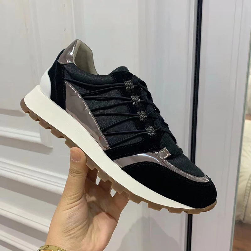 

New casual sports shoes. The upper is made of imported cashmere real silk. shoes for women sneakers