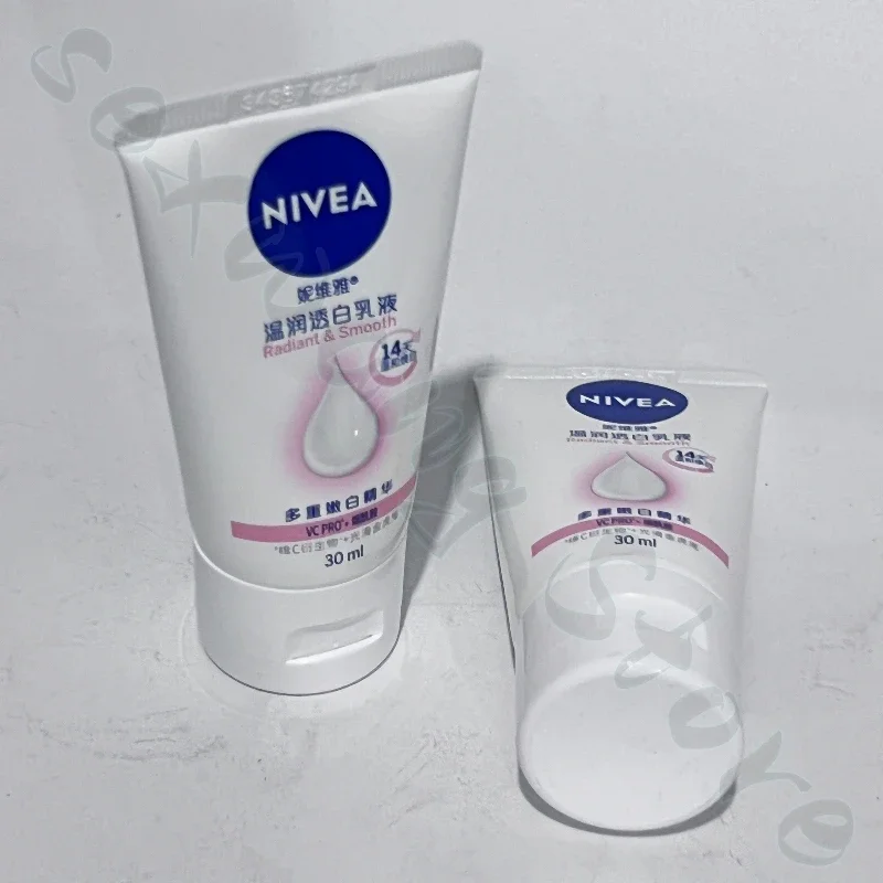 NIVEA Мягкий увлажняющий осветляющий лосьон 30 мл для тела портативный пакет