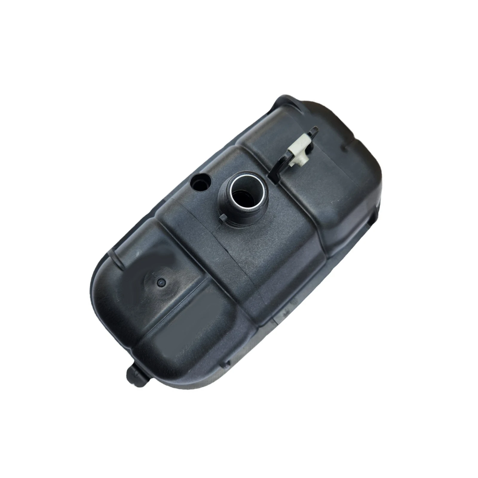 Инновационная конструкция резервуара охлаждающей жидкости двигателя