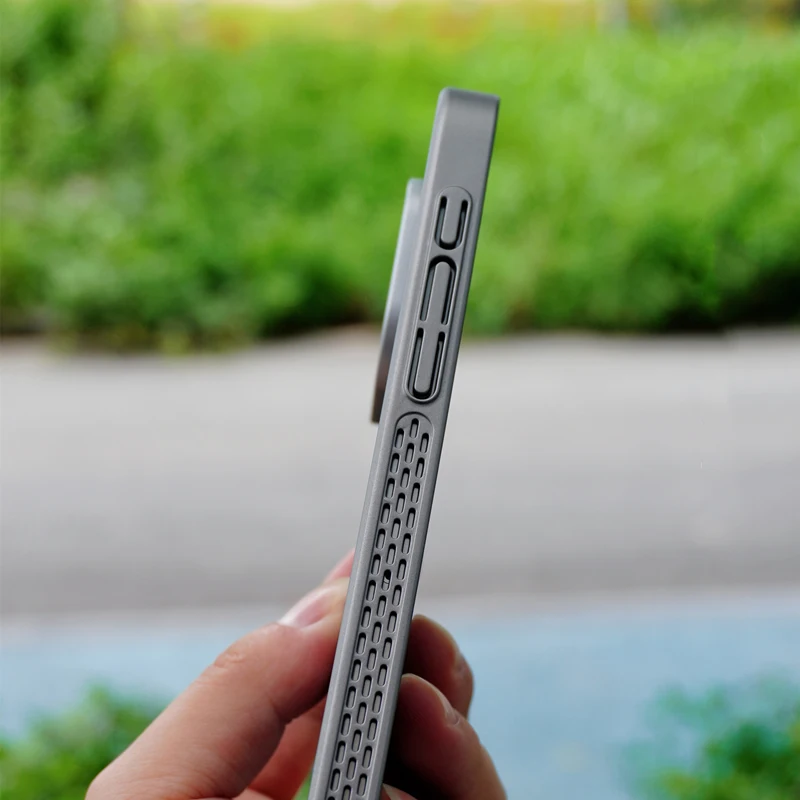 Ультратонкий сетчатый охлаждающий чехол для телефона MagSafe iPhone 15 16 pro Max 14 Pro 13 11 12
