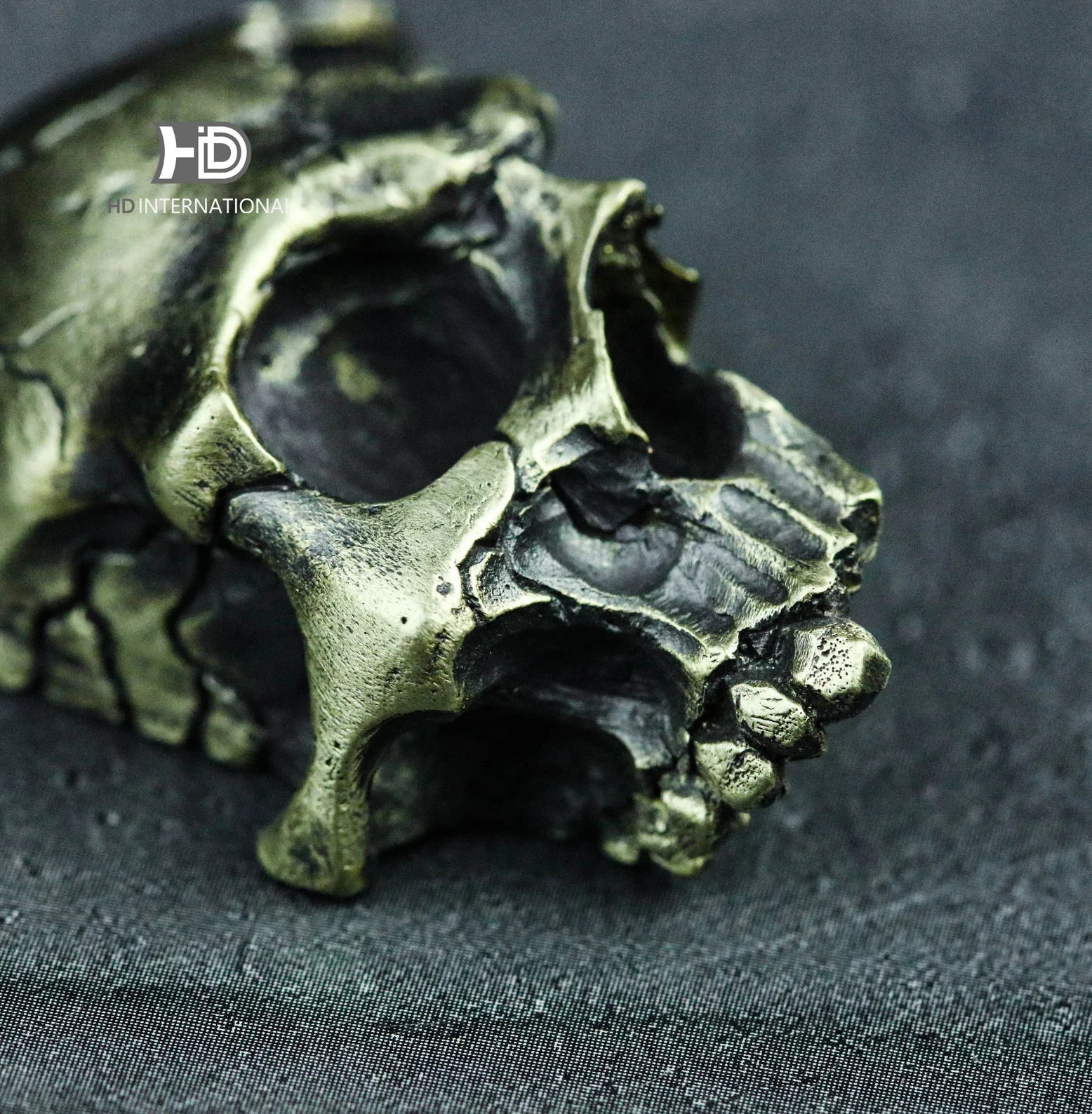 

Подвеска из серебра 925 пробы с изображением сломанного черепа, латунное ожерелье с изображением половины лица, подвеска с изображением черепа, латунные украшения ручной работы с изображением поврежденного войны черепа