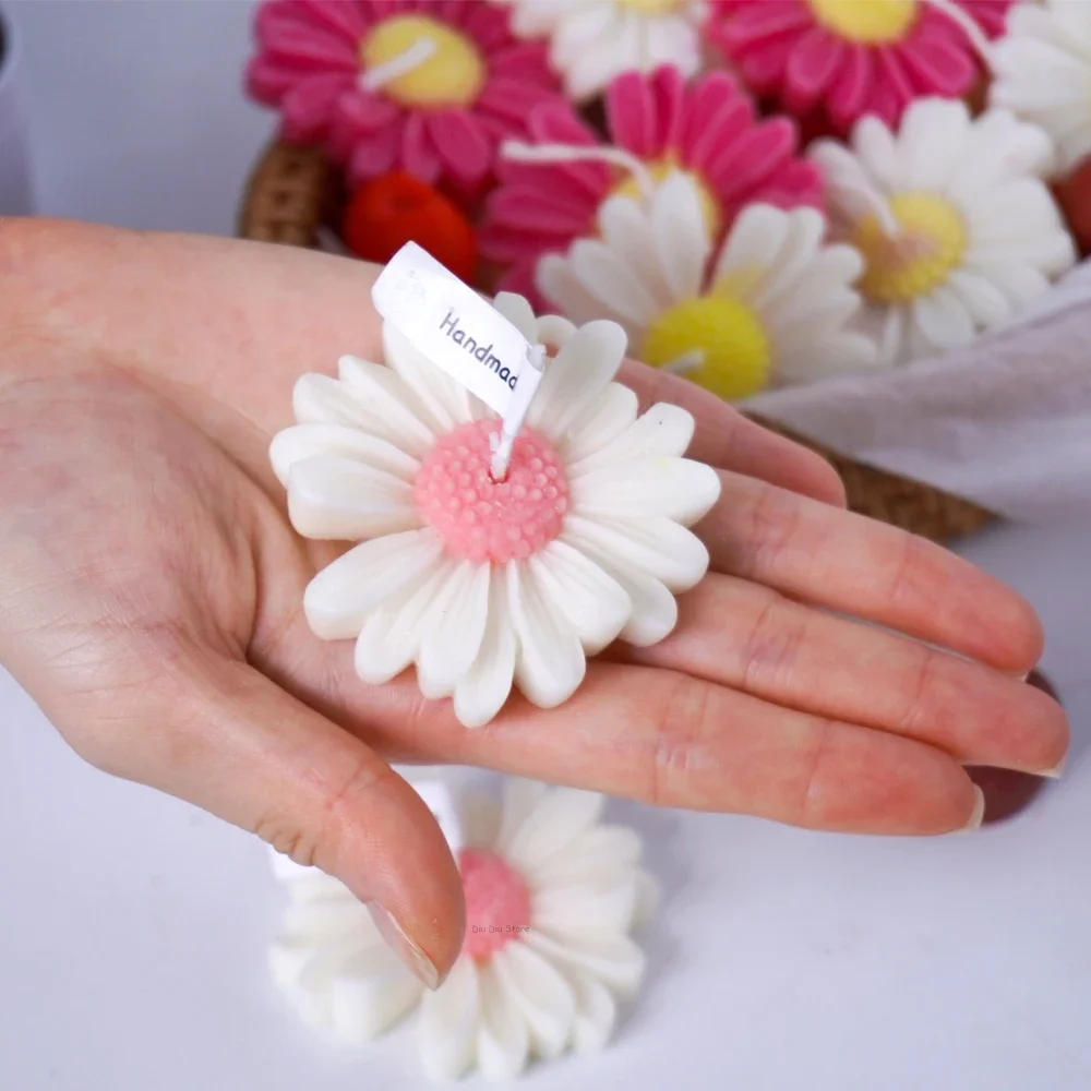 Силиконовая форма для ароматизированной свечи с 3D маргаритками сделай сам