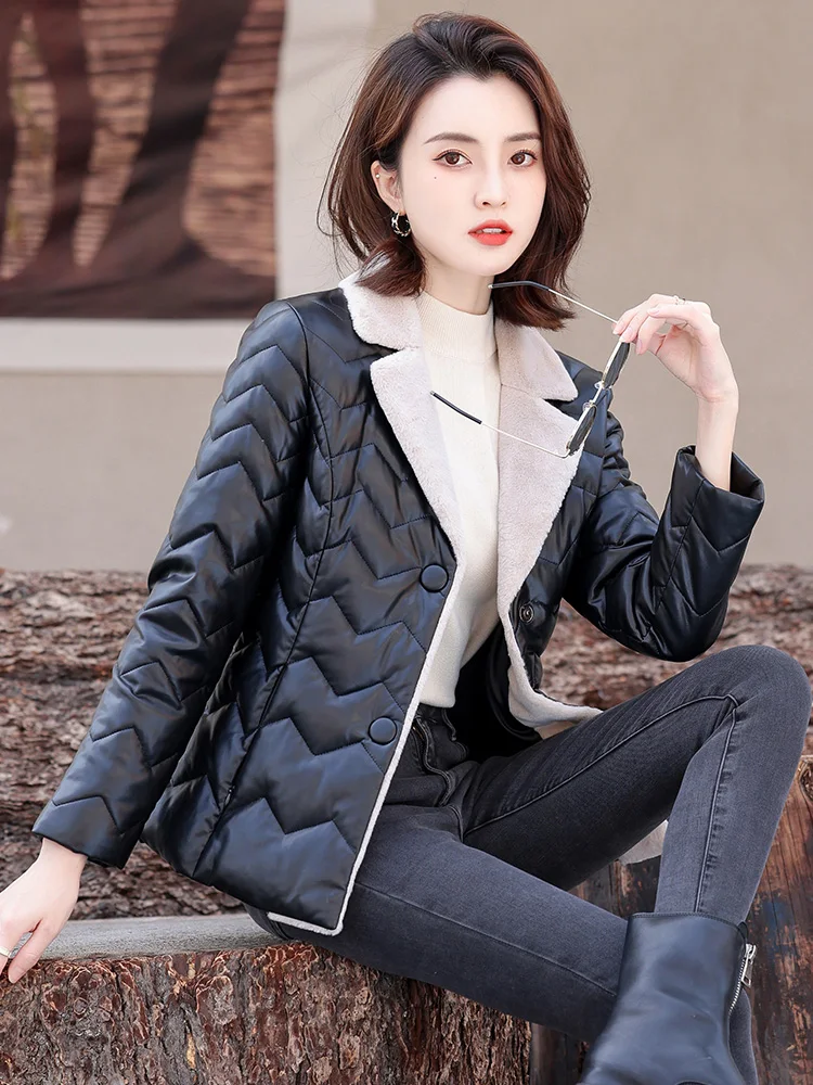 New Women Short Leather Down Coat Autumn Winter Casual Fashion Lamb Wool Turn-down Collar Slim Thicken Sheepskin Down Jacket