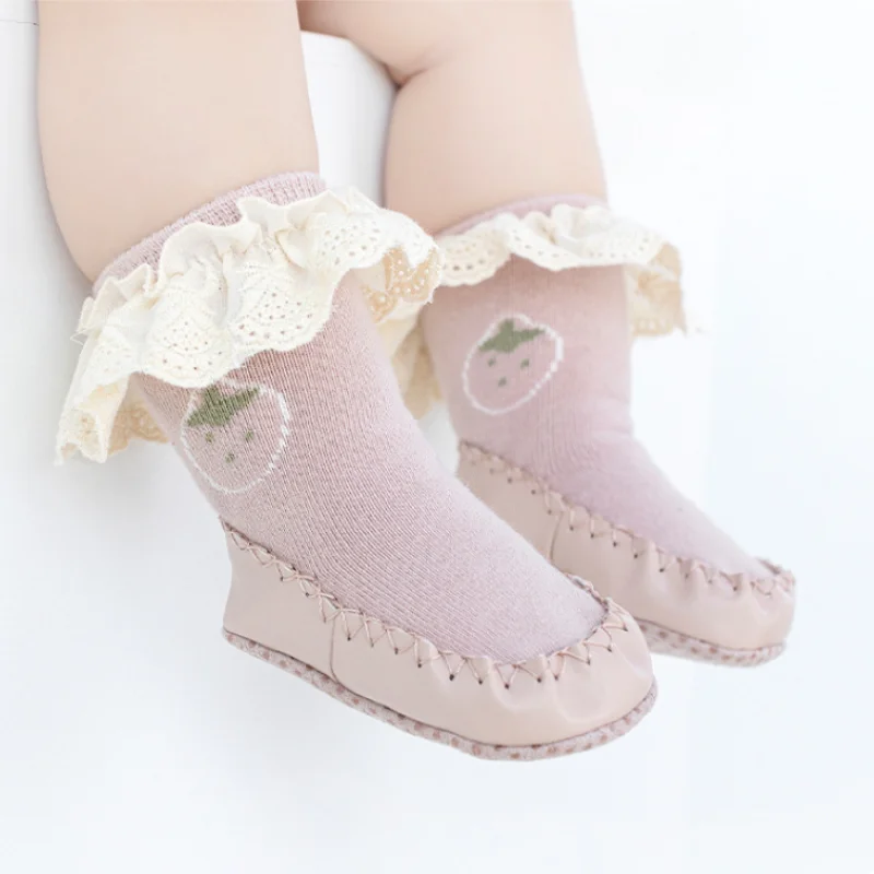 

Носки для новорожденных с резиновой подошвой, на весну/осень