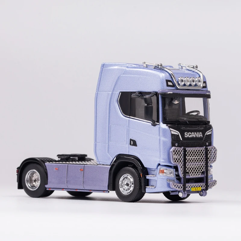 

Модель автомобиля из сплава GCD 1:64 Scania S730