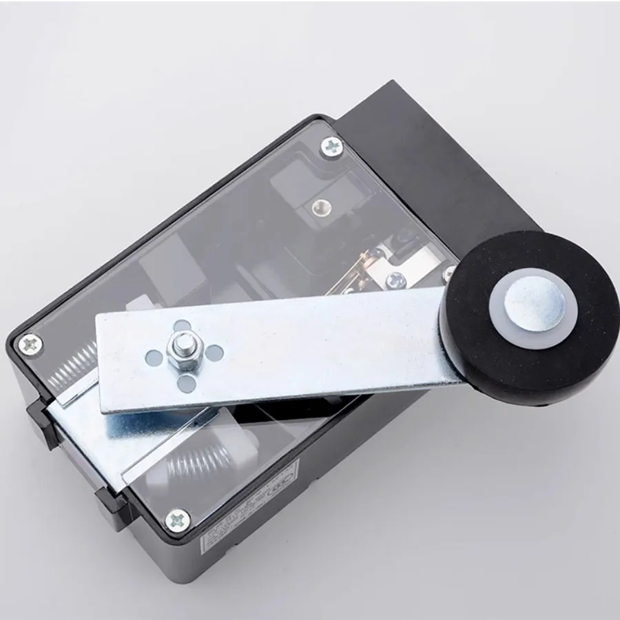 Оригинальный заводской концевой выключатель лифта с тяговой ручкой LSE133-RLU1 U2