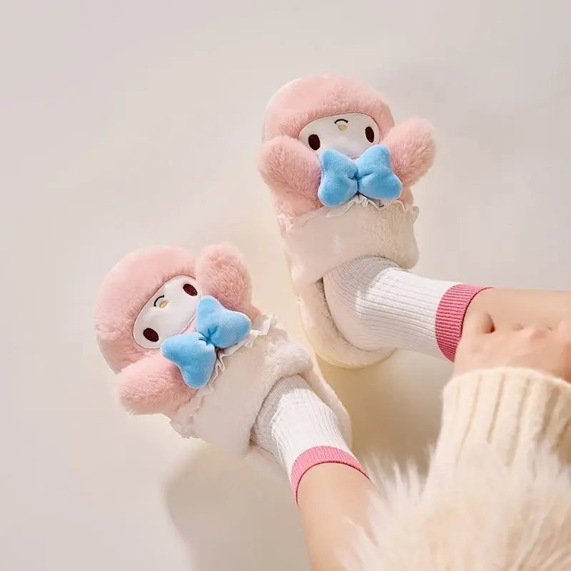 

Sanrio Plush Slippers Cinnamoroll Hellokitty Mymelody Kuromi Kawaii Warm Cotton Slippers New Winter Cute Ladies' Home Shoes