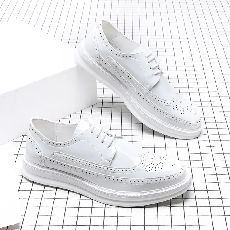 

men fashion wedding party dresses patent leather brogue shoes lace-up derby shoe black white flats sneakers gentleman footwear