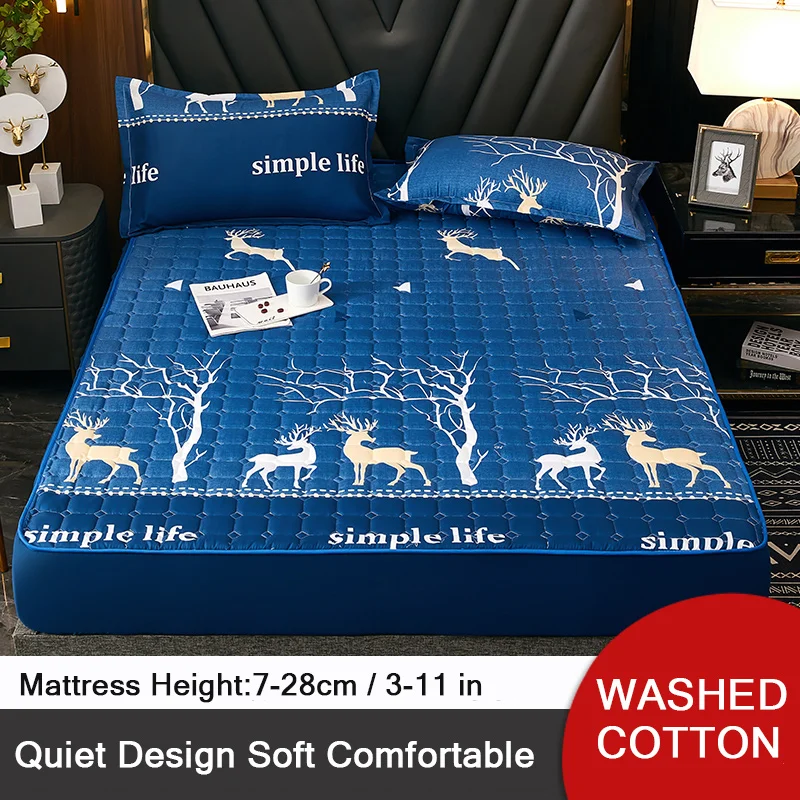 

Starry Night Sky Deer Thick Cotton Quilted Double Mattress Cover Fitted Sheet Bedspread on the Bed With Elastic Band 180x200cm