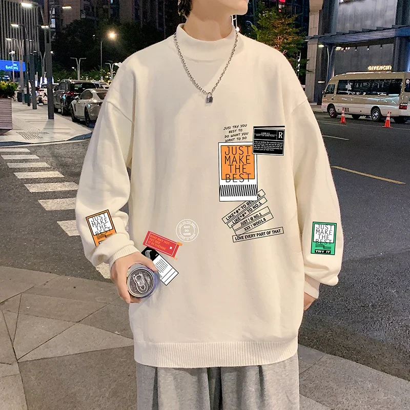 Мужской трикотажный свитер с надписью длинным рукавом