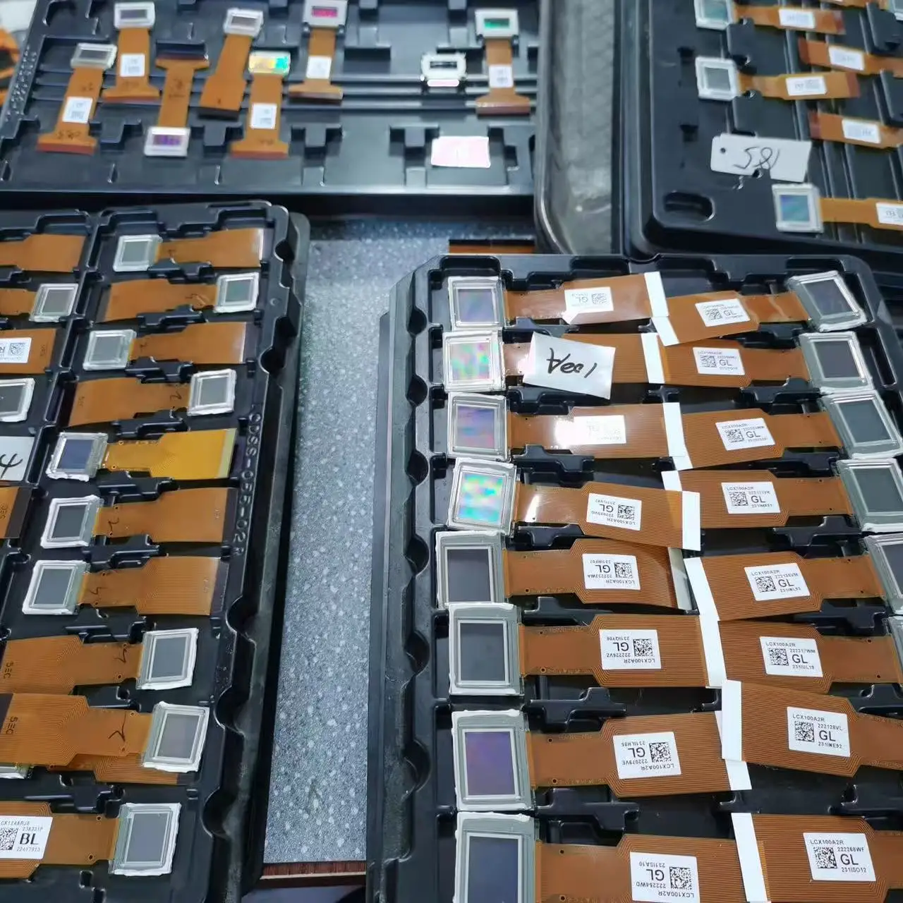 Фото Призменная панель LCD для проекторов LCX111 LCX124 LCX101 LCX102 LCX148 LCX118 LCX173 LCX100 LCX202, запчасти №2