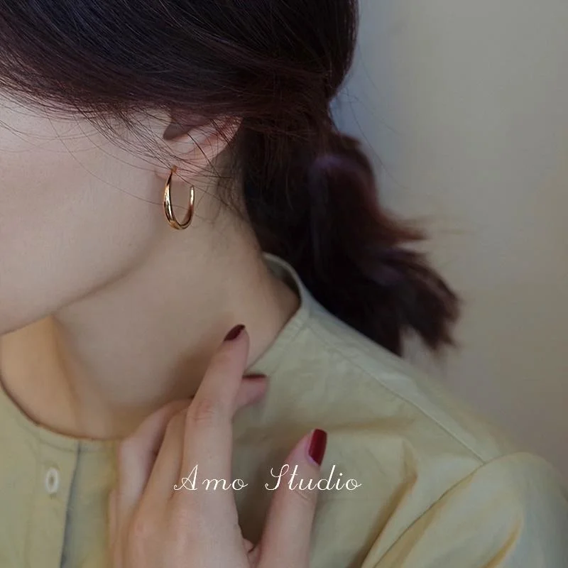 

S925 Silver C shaped Earrings For Women With Korean Temperament And High Grade Sense Net Red Glossy Face