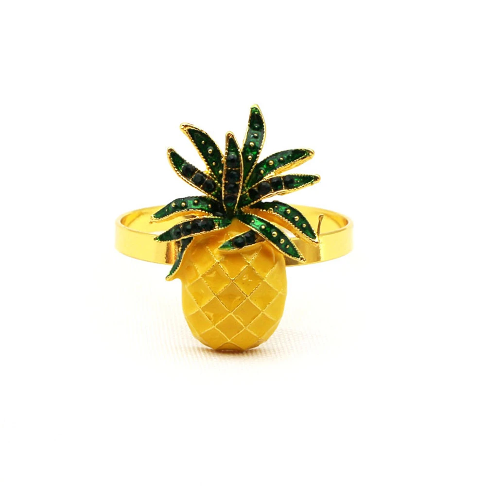 

Metal yellow pineapple napkin ring Western food tabletop decorations suitable for formal parties, receptions, wedding banquets