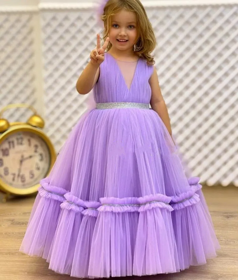 

Платье ТРАПЕЦИЕВИДНОЕ из тюля, с V-образным вырезом