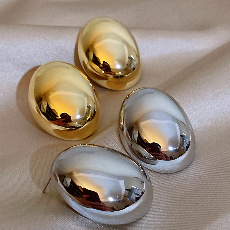 Крупные нестандартные круглые металлические серьги-гвоздики для женщин