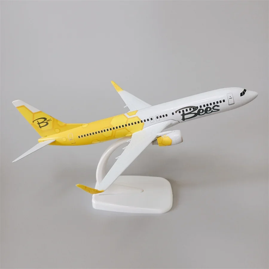 

Новинка 20 см сплав металла Украина Air BEES Airlines Боинг 737 B737 модель самолета отлитый под давлением модель самолета Детские подарки игрушки