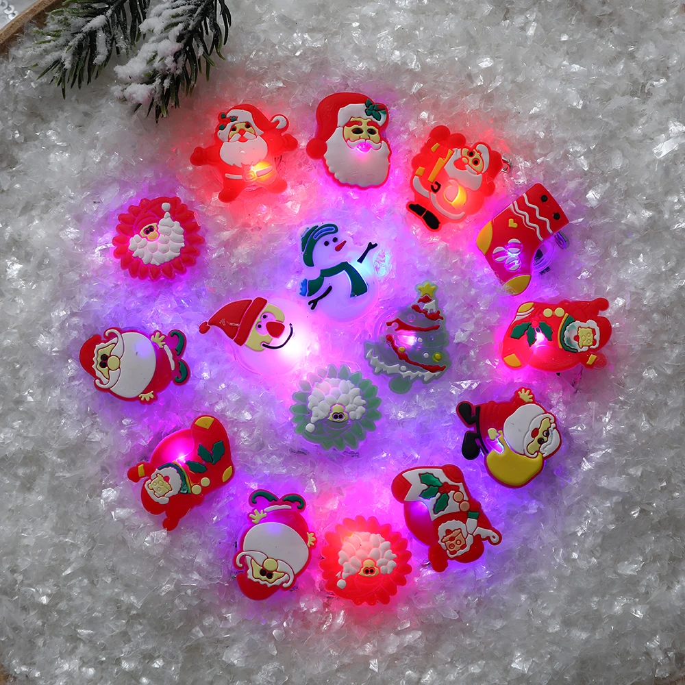 

10PCS Christmas Decorations Glow Ring Glow Brooch Skull Pumpkin Ghost Bat Pirate Party Holiday Supplies Kids Gifts Electronics