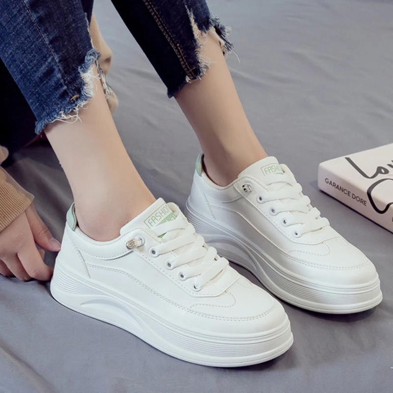 

Кроссовки женские на платформе, повседневная спортивная обувь для бега, на шнуровке, белые, для весны и осени
