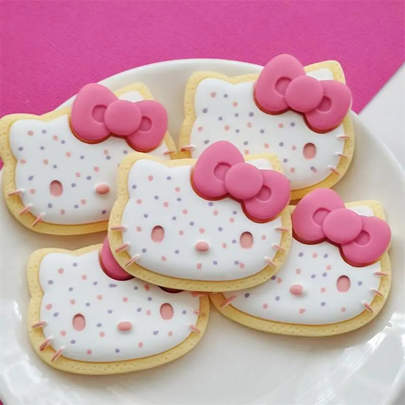 

Sanrio Hello Kitty Cartoon Kawaii DIY Crafts Phone Shell Patch Cute Biscuit Shape Flatback Resin Miniatures Toy Children's Gifts
