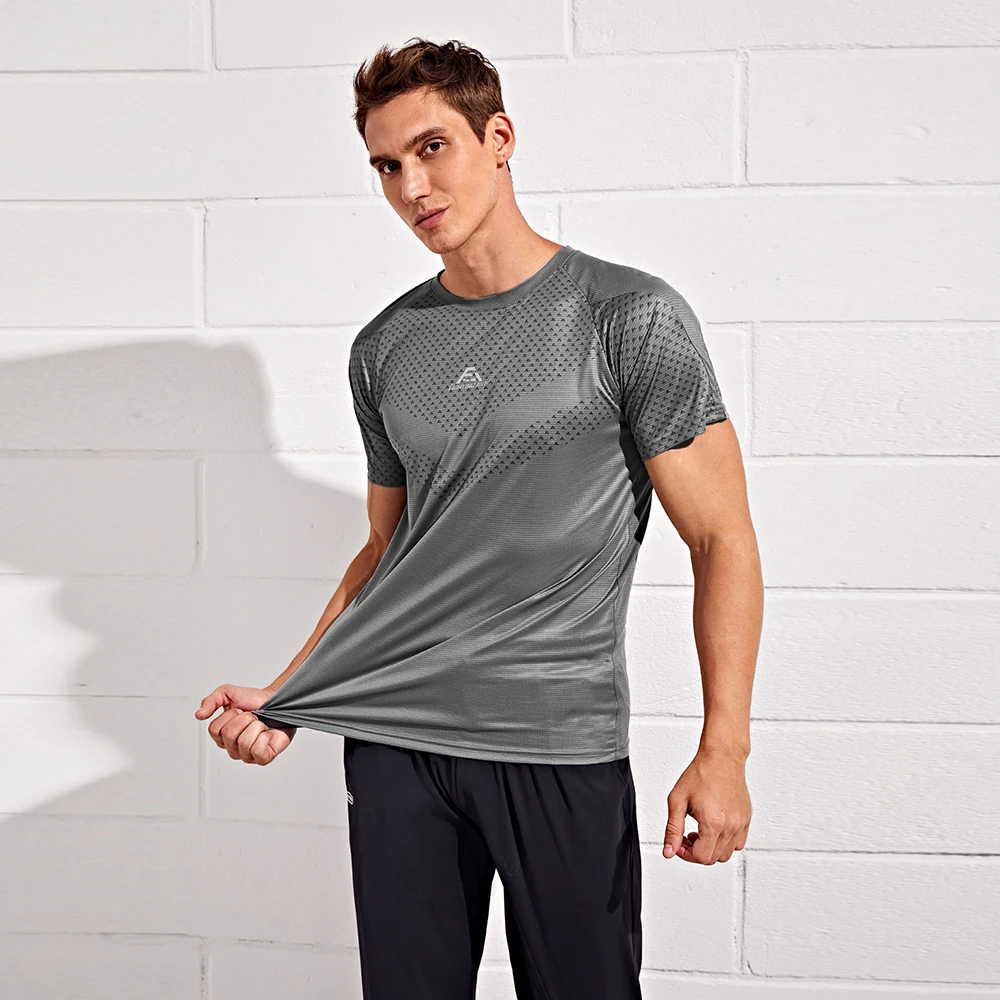 

Men Running T Shirt Sweat Wicking Compression Elastic Workout Gym Basketball Short Sleeved Tee Sport Jersey Sportswear Tshirts
