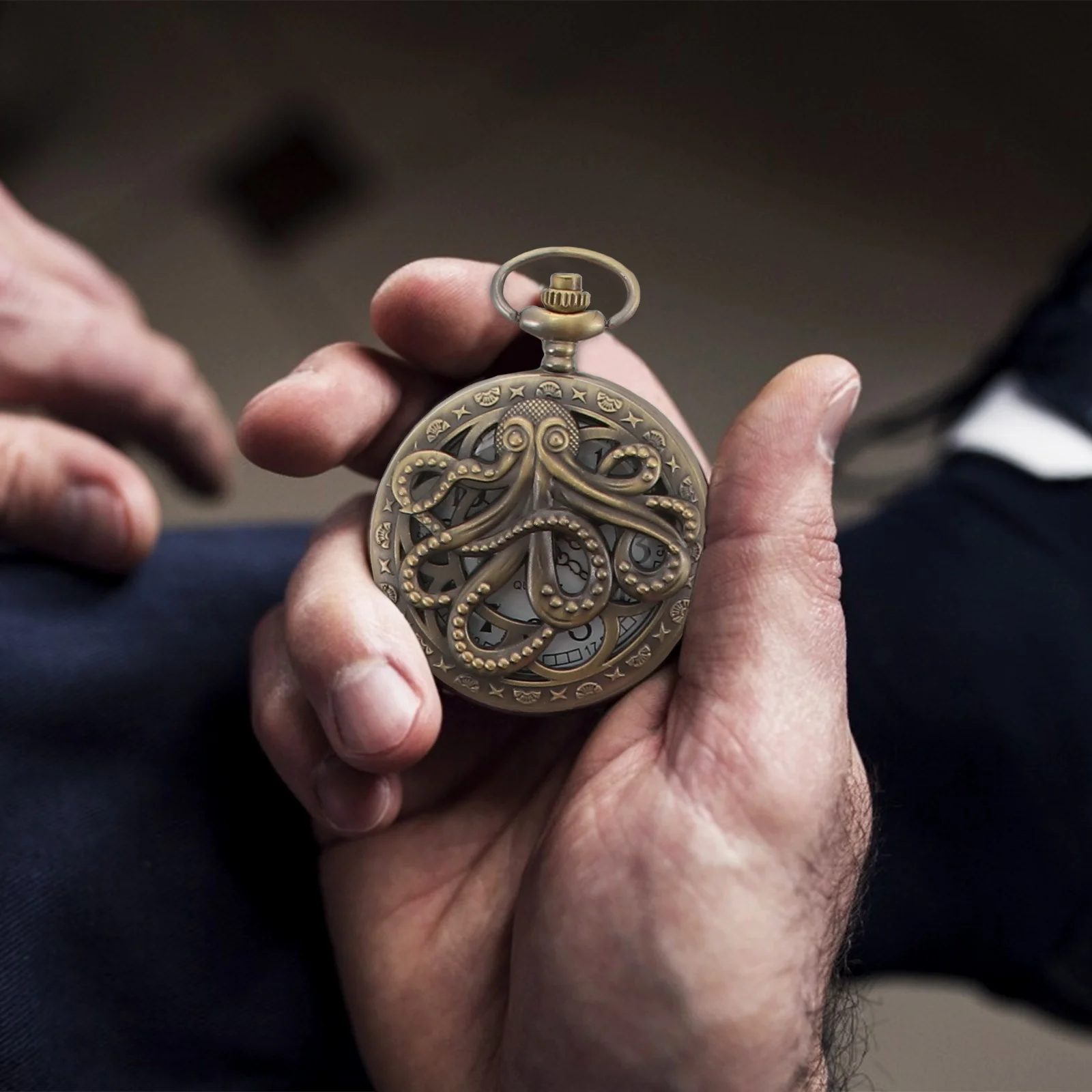 Рисунок 5 - Ажурные карманные часы для мужчин