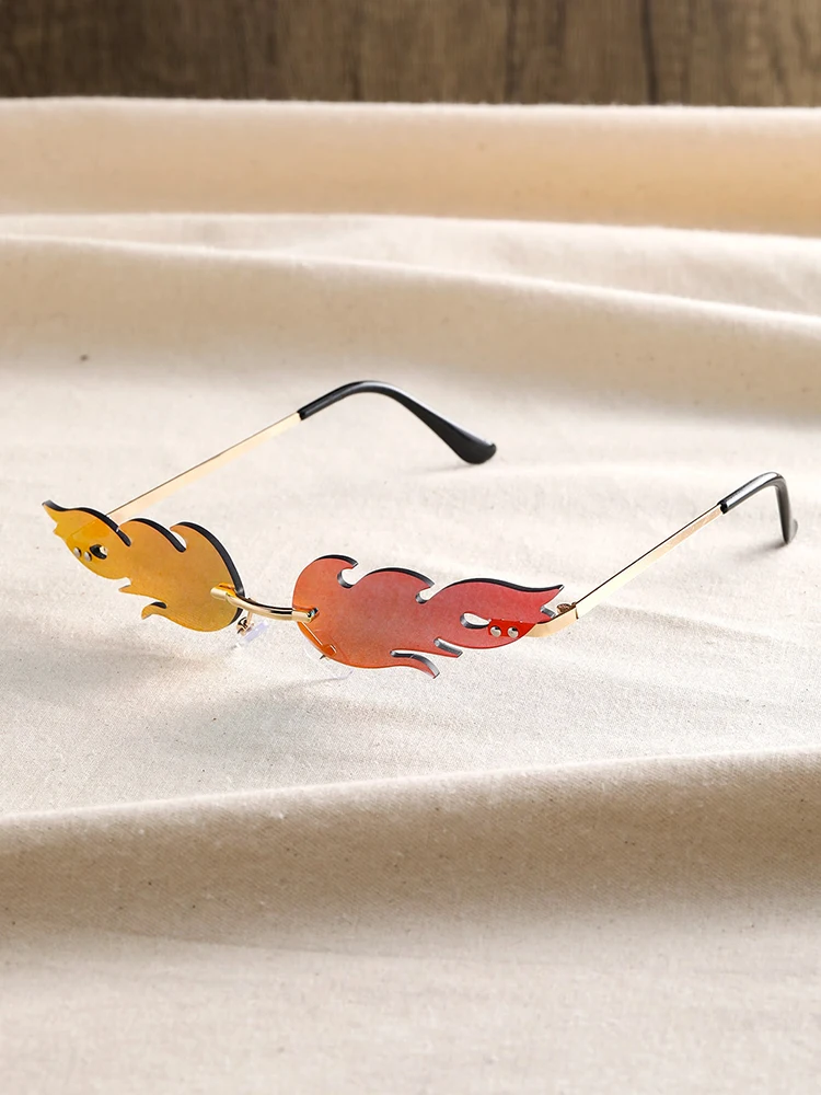 1 шт. унисекс металлические модные солнцезащитные очки в форме пламени для