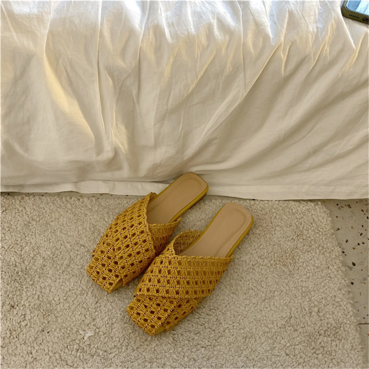 2022 Summer Hollow Woven Women's Slippers Outside Wear Retro Lazy Closed Toe Straw Sandals Women Flat Mules |