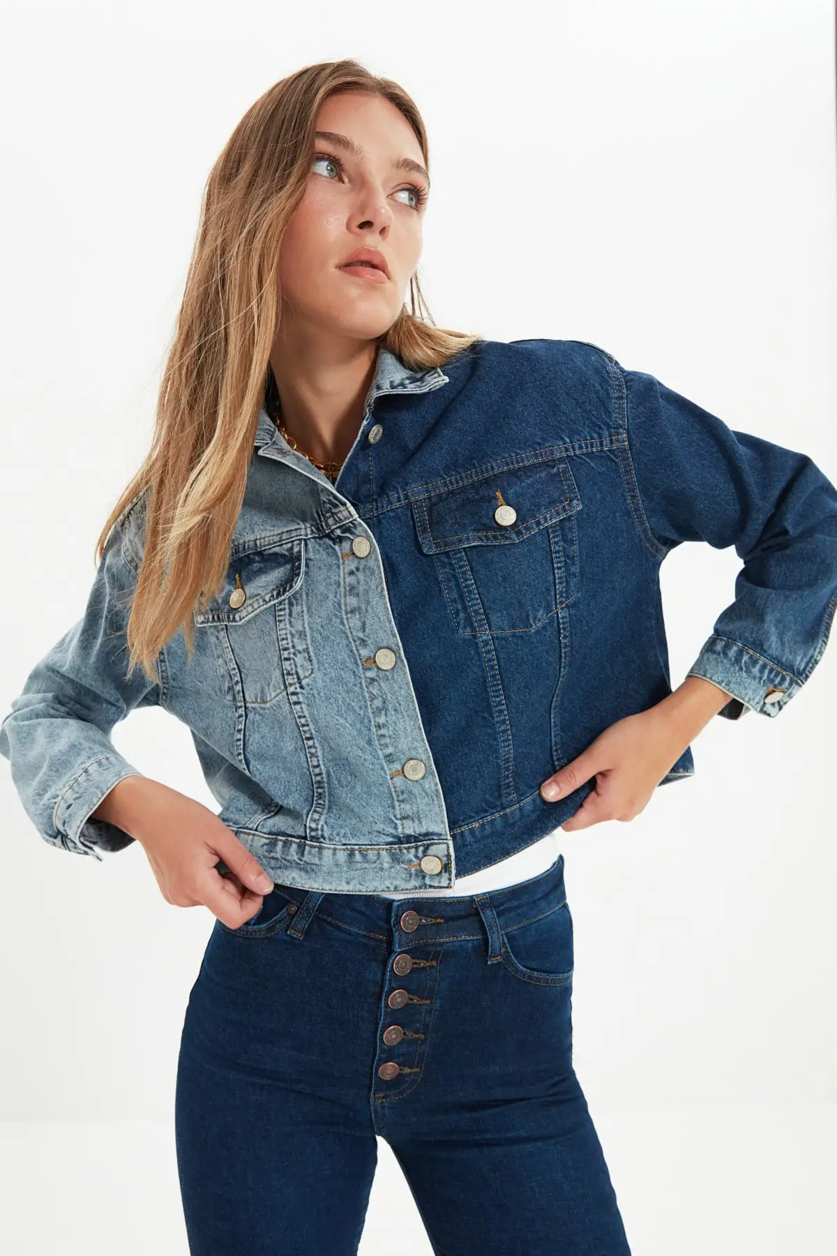 

Trendyol With Color Block Crop Denim Jacket TWOAW22CE0290