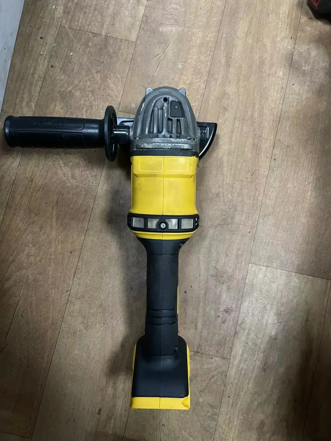 Измельчитель DeWalt Flexvolt 60 В Макс от 4 до 6 дюймов dcg414.used.б/у