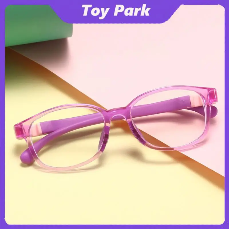 

Protection Spectacle Frame Frame Material Silicone Soft Frame A Sturdy Hinge Natural Curvature Removable Glasses Suitable Height