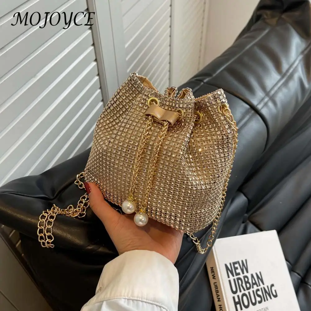 

Diamonds Rhinestone Women Shoulder Bag Pearl Chain Crossbody Messenger Bag Fashion Simple Shiny Bucket Purse Female Handbags Hot