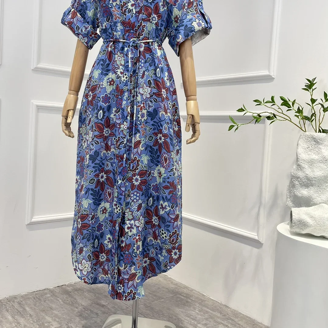 Рисунок 5 - Женское винтажное платье средней длины