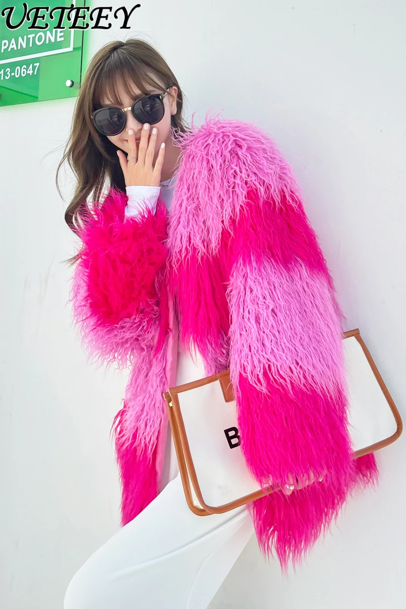 Рисунок 4 - Розовое короткое меховое пальто с прострочкой