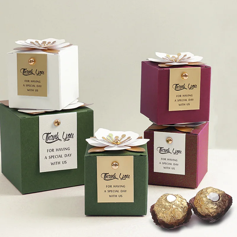 

Candy Box With Artificial Flower Wedding Souvenirs for Guests Matte Dragees Chocolate Box for Baptism