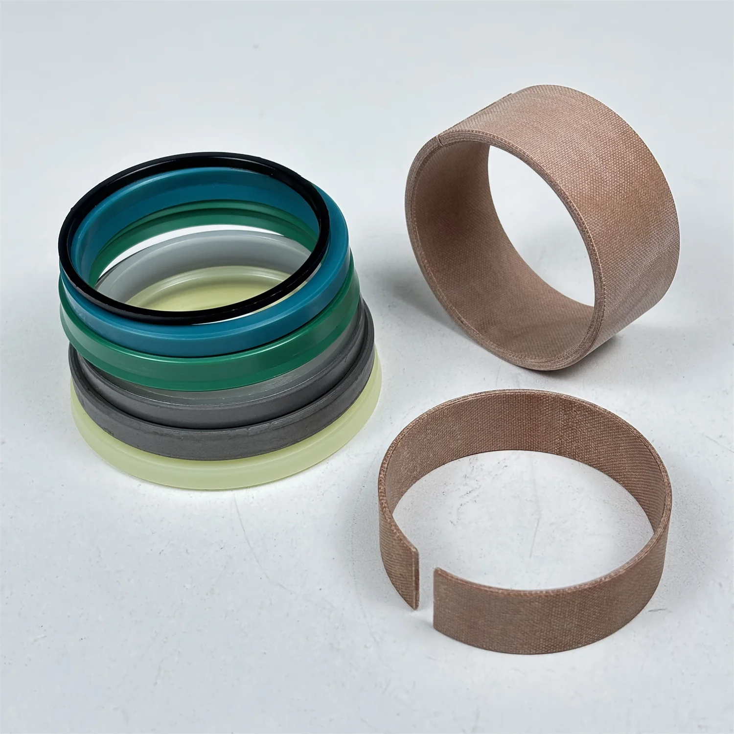 Комплект уплотнений стержня AHC16954 для John Deere 310SE 310SG 310SJ 310SK 310SL 315SE 315SG