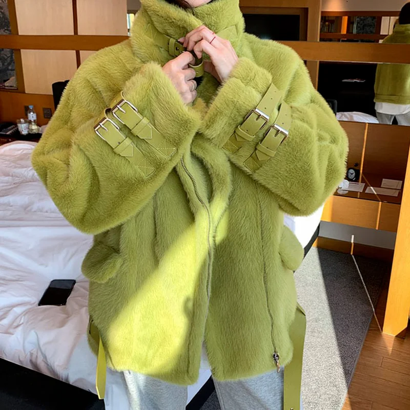 2021 Winter Women Short Jacket Thick Velvet High Quality Luxury Plush Fur Coat Casual Slim Overcoat Fashion Warm Outwear Female