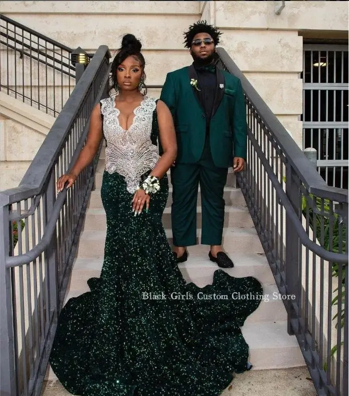 Великолепное блестящее платье изумрудно-зеленое для выпускного вечера