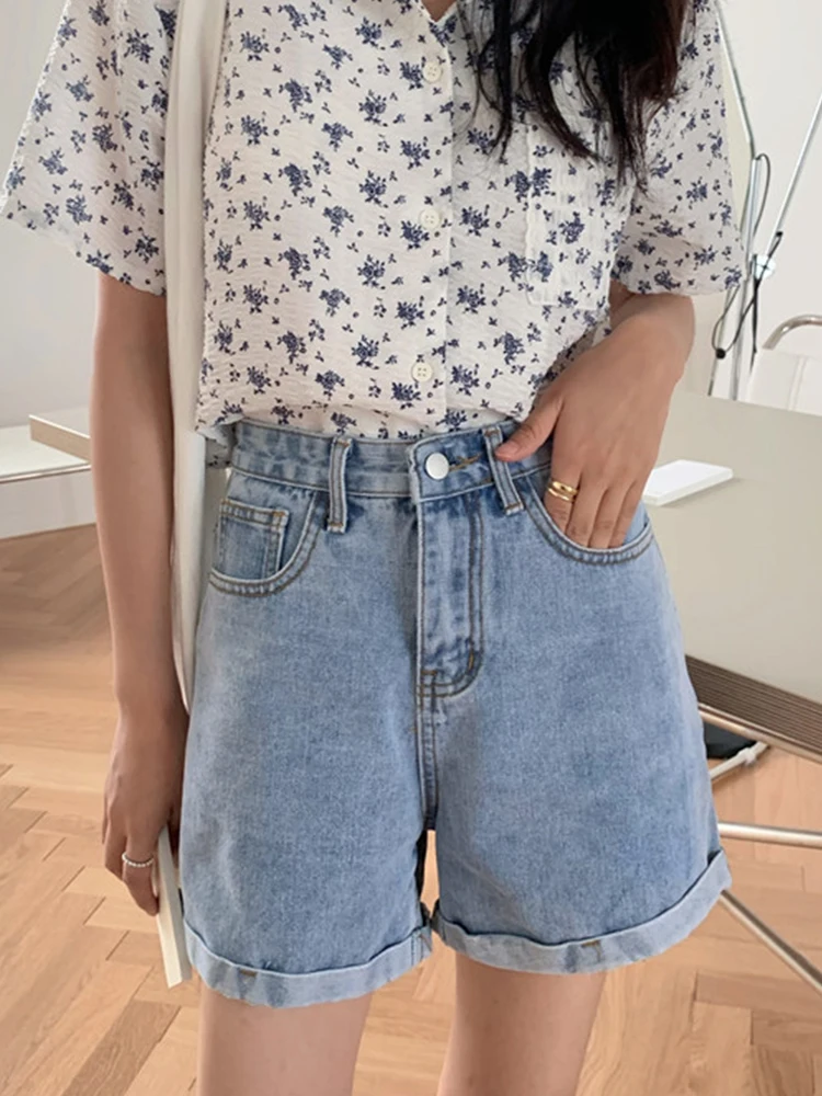 New Spring Summer Women High Waist Wide Leg Denim Shorts Streetwear Female Button Loose Retro Jeans Shorts Bottoms