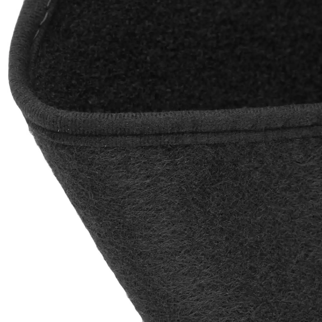 Коврик для приборной панели Dashmat подходит Mazda BT50 2015-2019 с левым рулем черный