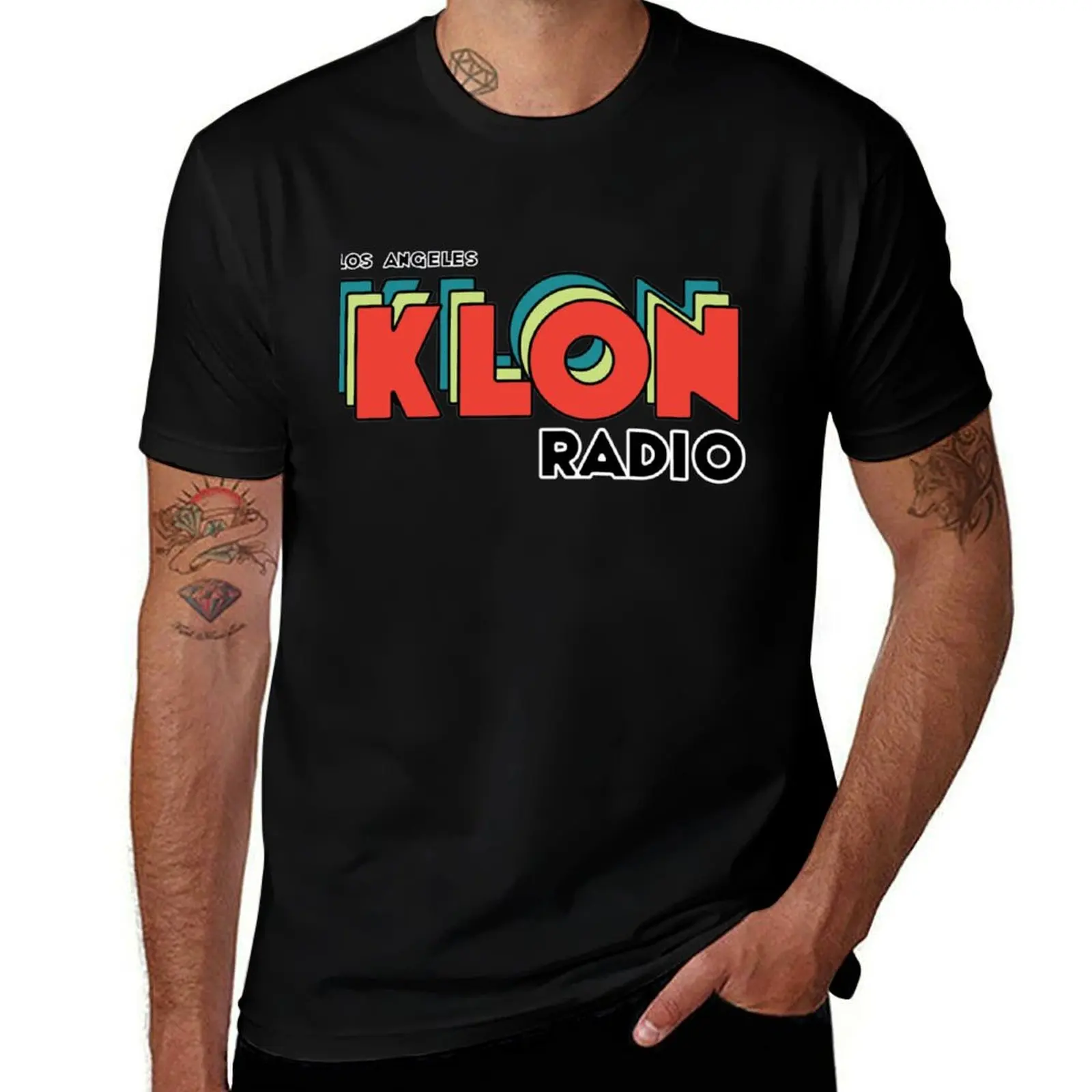 Фото Футболка KLON Radio II с минималистским художественным принтом №1