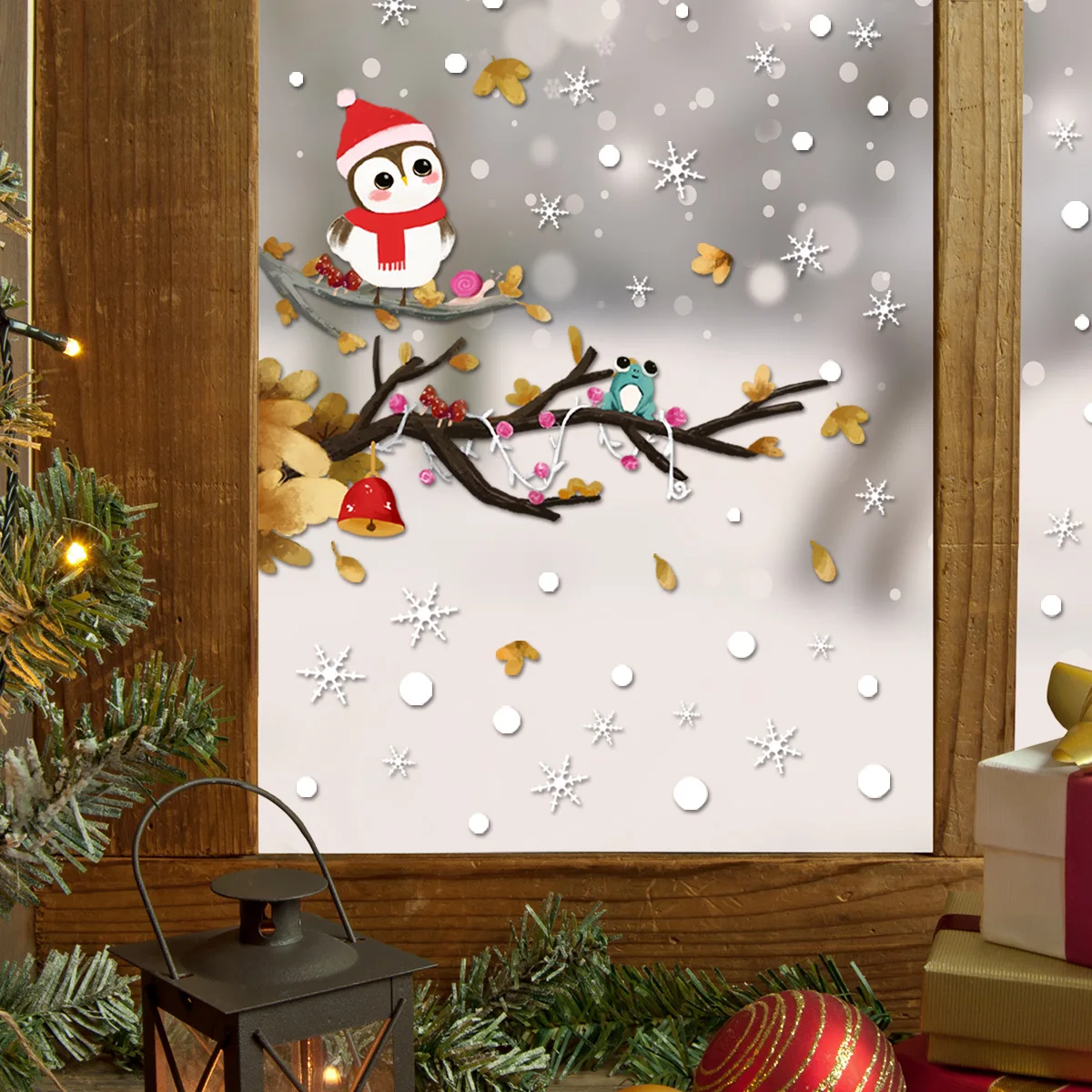 

2022 New Kawaii Christmas Wall Sticker Child Room Living Room Bedroom Home Decoration Owl Snowflake Electrostatic Window Sticker