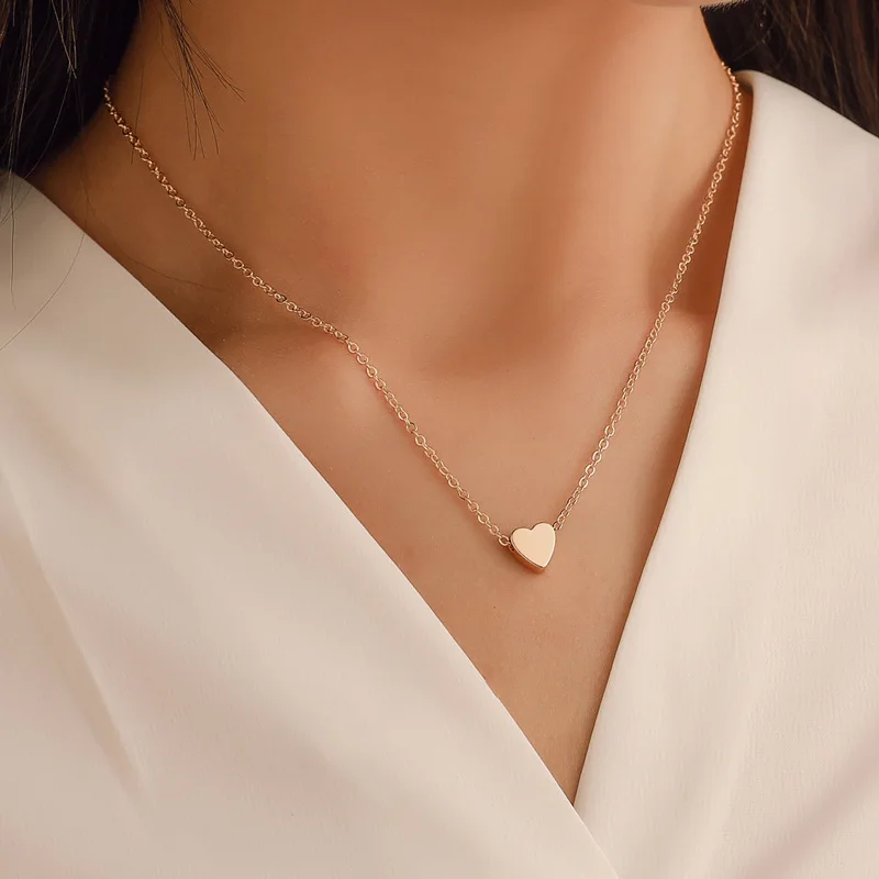 

Korean Fashion Necklace 2022 Heart-shaped Pendant Necklaces for Women Clavicle Chains Necklace Female Vintage Jewelry Collares