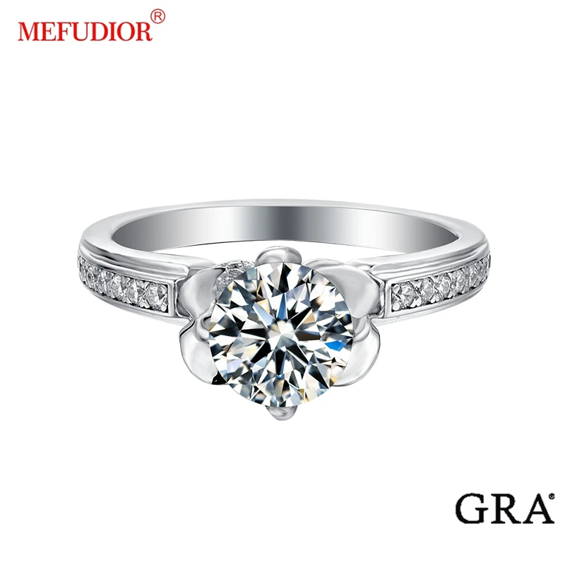 

Кольцо из серебра с муассанитом, 18 К, 1,0 карат