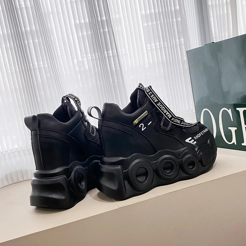 Женские сетчатые кроссовки дышащие на шнуровке массивная Вулканизированная