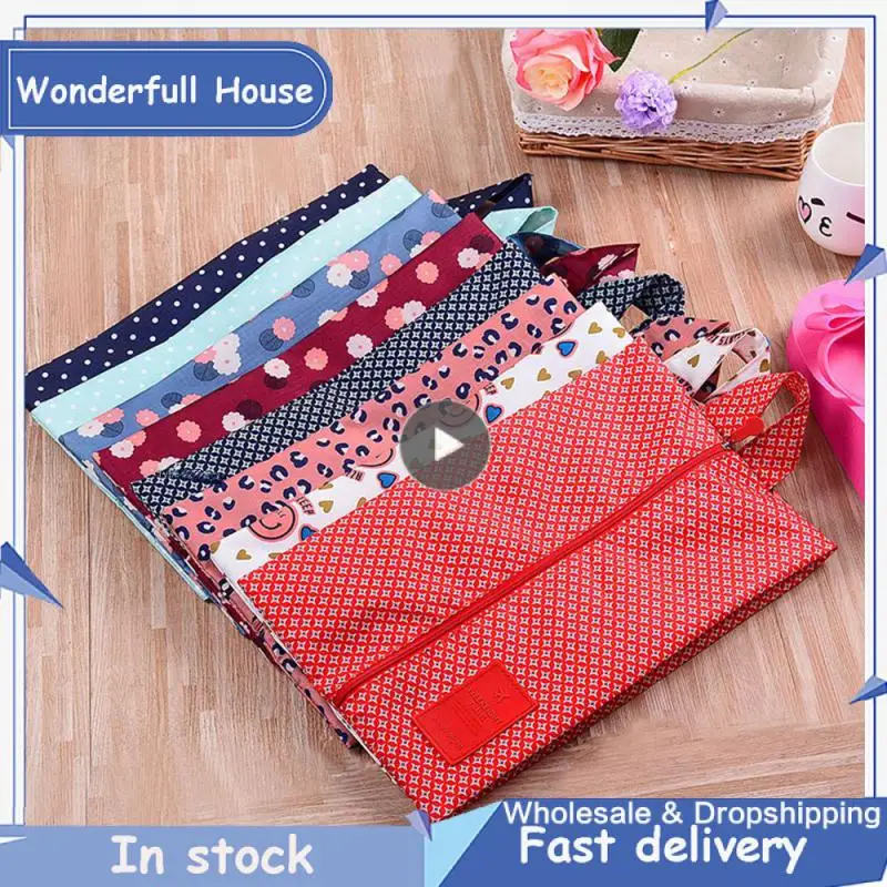 

Oxford Cloth Hang Storage Bag Zipper Storage Organizer Waterproof Foldable Makeup Bag Household Storage Products 35cm 21cm