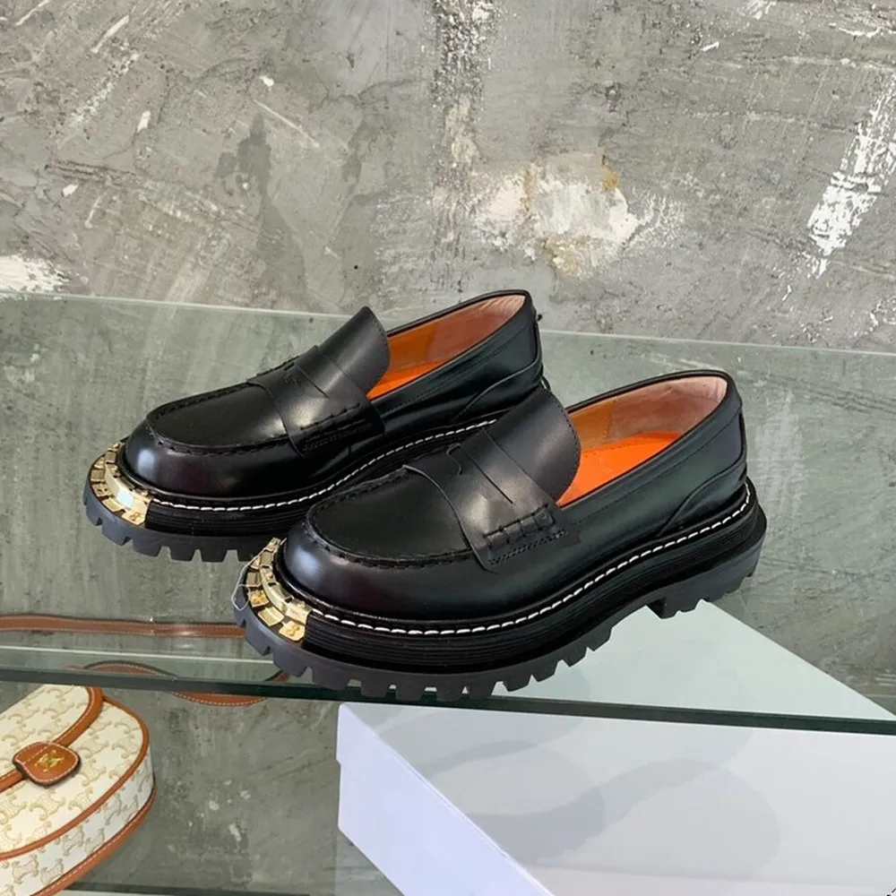 New large gold tooth thick bottom muffin loaf shoes women's autumn metal leather round head shallow mouth British casual shoes