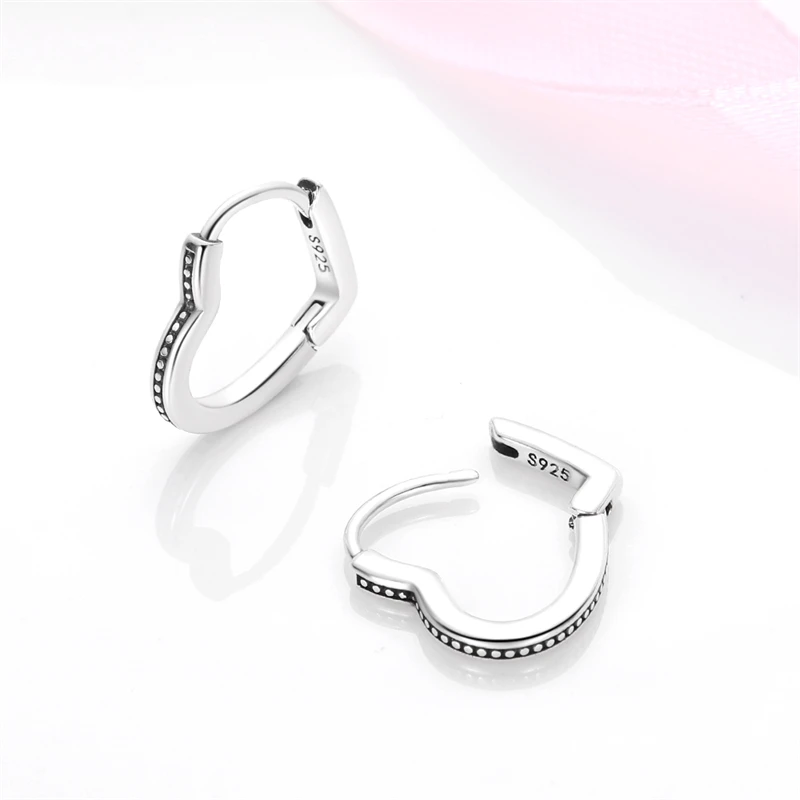 Женские серьги из серебра 925 пробы с фианитом